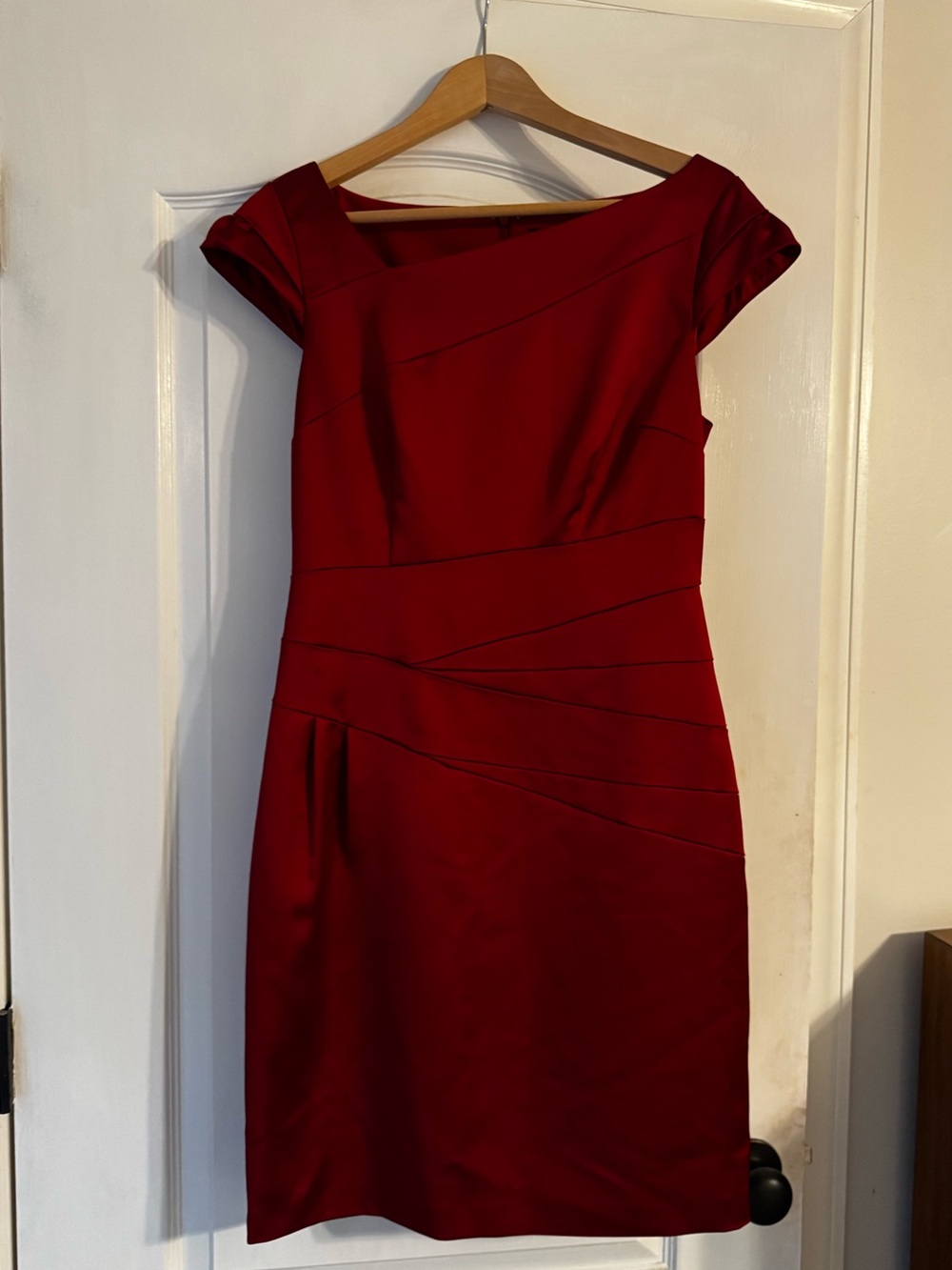 Chequer Red Satin Sheath Cocktail Dress Sz 8